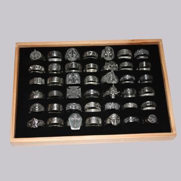 Ring Display 4
