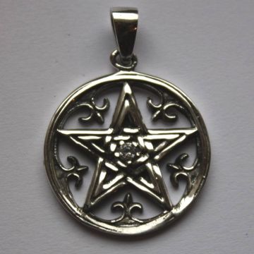 Pentagramm mit weissem Stein