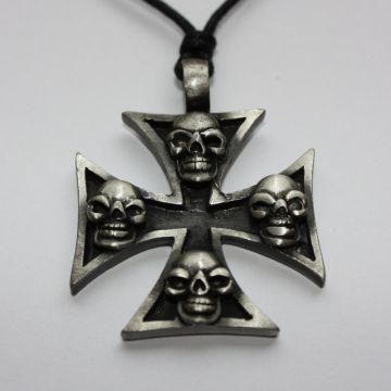 SKull Anhänger4 Skulls